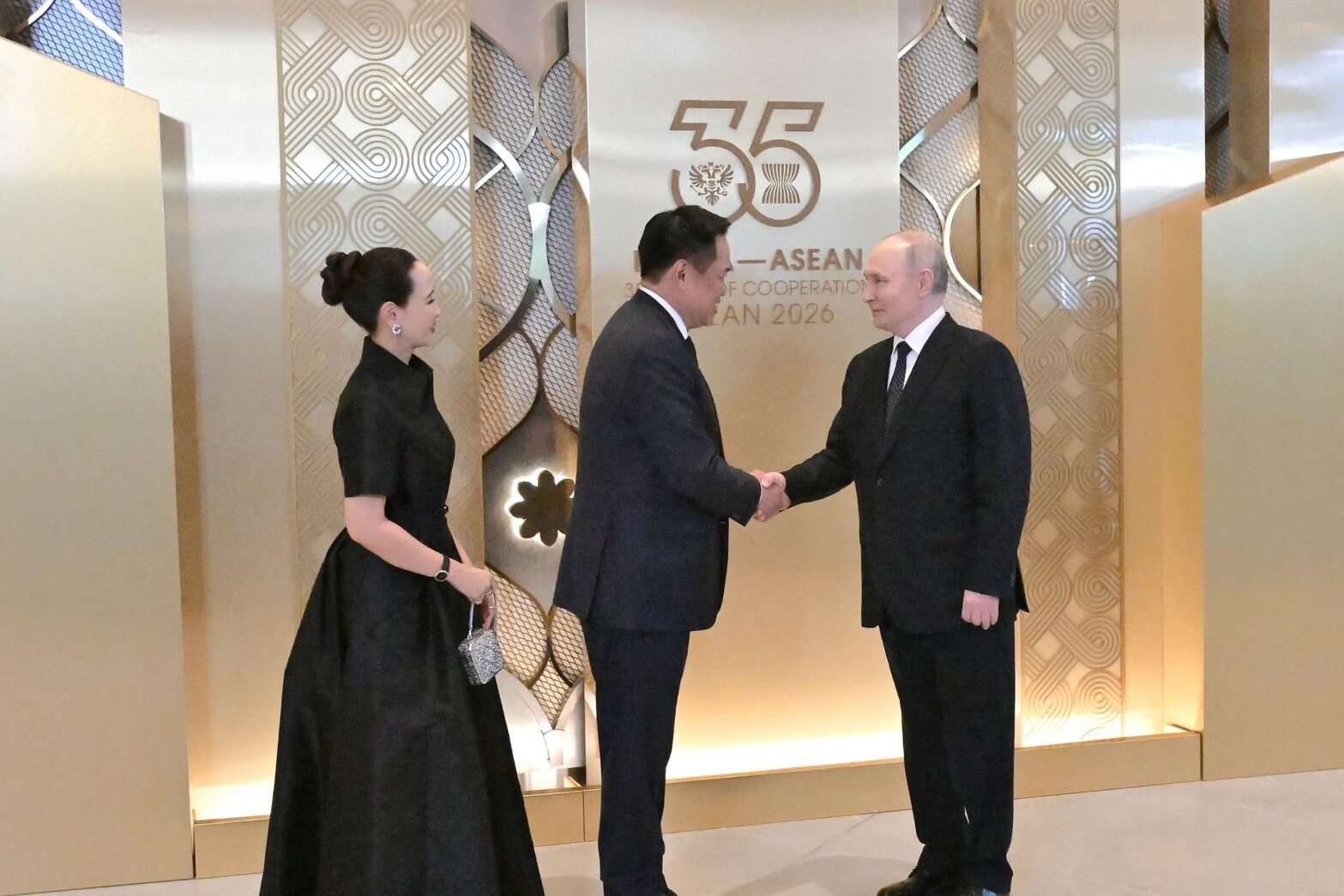นายกฯ อนุทิน พร้อมภริยา ร่วมงานเลี้ยงอาหารค่ำกระชับสัมพันธ์อาเซียน-รัสเซีย