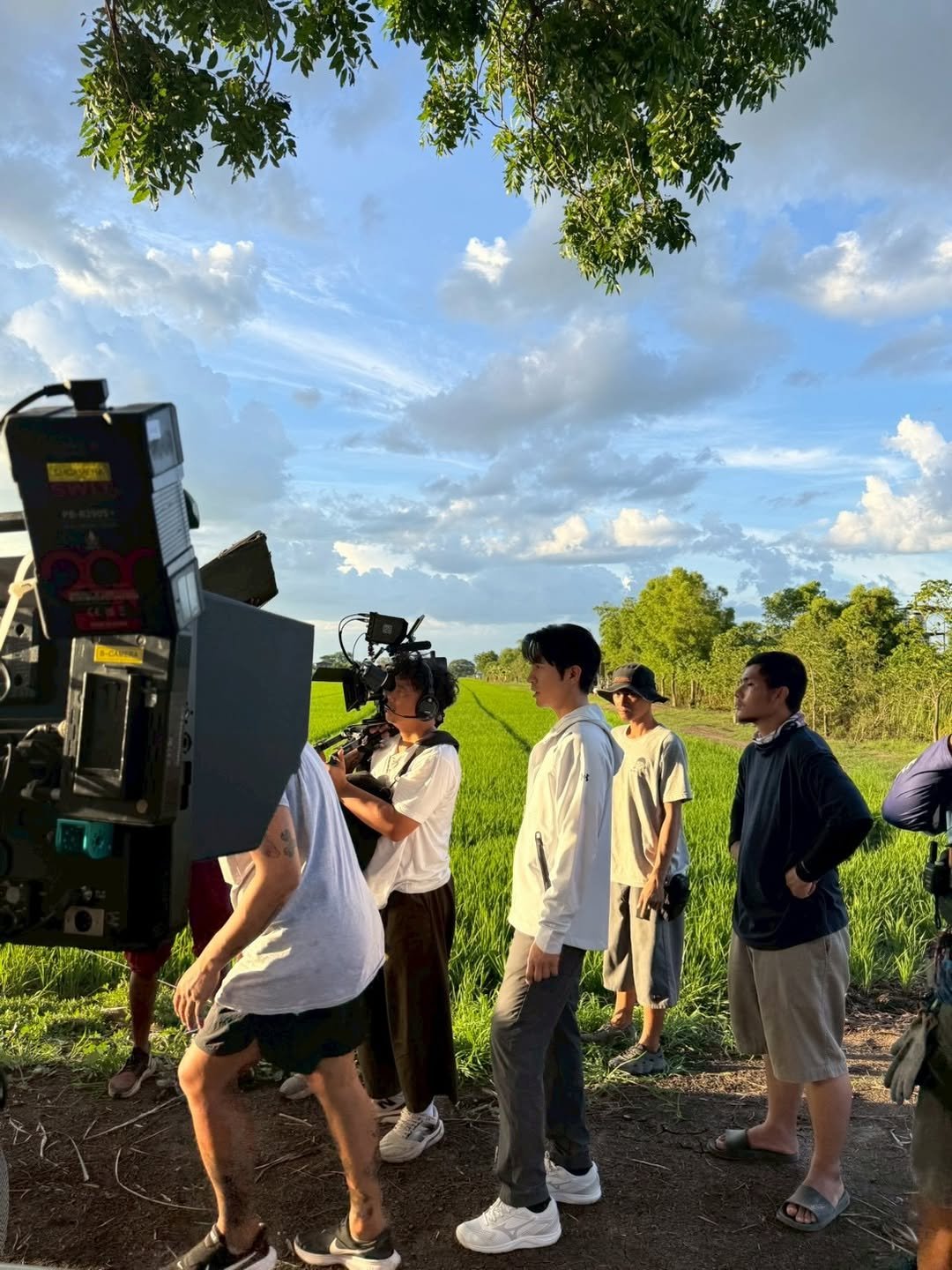 โป๊ป ธนวรรธน์ เคลื่อนไหวโซเชียล อวดภาพล่าสุดทำแฟนคลับแห่คอมเมนต์คิดถึง
