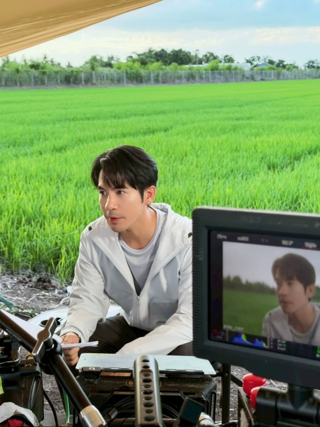 โป๊ป ธนวรรธน์ เคลื่อนไหวโซเชียล อวดภาพล่าสุดทำแฟนคลับแห่คอมเมนต์คิดถึง