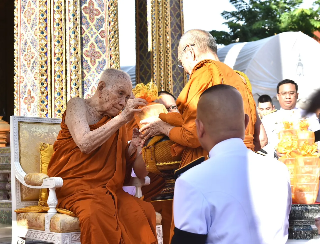 นายกฯ อนุทิน เป็นประธานพิธีเจริญพระพุทธมนต์ ฉลองพระชนมายุ 99 พรรษา สมเด็จพระสังฆราช