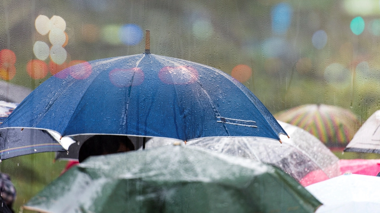 กรมอุตุฯ ออกประกาศฉบับที่ 2 เตือนฝนตกหนัก-คลื่นลมแรงในทะเลอันดามันและอ่าวไทย