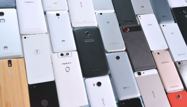 HUAWEI ซุ่มพัฒนามือถือเรือธงรุ่นใหม่ จอ 16:10 อัดแบตเตอรี่จุใจ 7,000mAh
