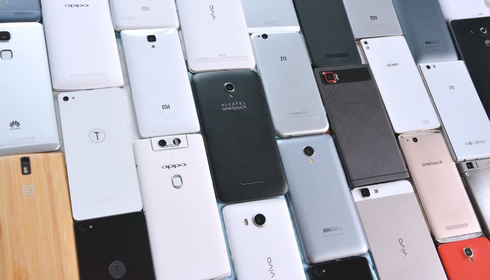 HUAWEI ซุ่มพัฒนามือถือเรือธงรุ่นใหม่ จอ 16:10 อัดแบตเตอรี่จุใจ 7,000mAh