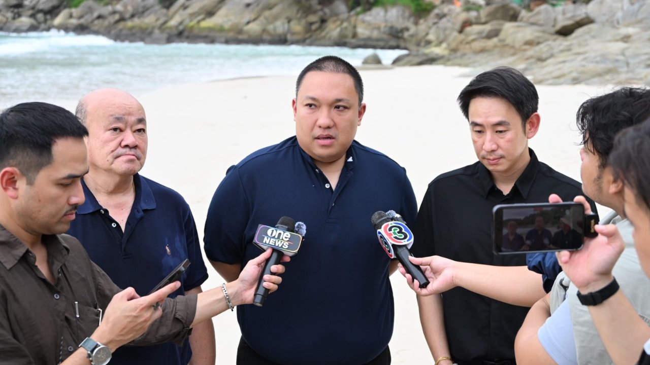 2 รมช.มหาดไทย ลงพื้นที่หาดฟรีดอม ย้ำปมส่วยภูเก็ตไม่เอี่ยวพรรคภูมิใจไทย