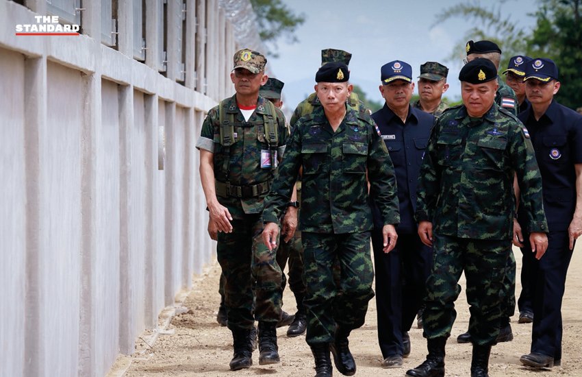 ผบ.ทสส. ลงพื้นที่จันทบุรี เผยความคืบหน้าสร้างรั้วชายแดนไทย-กัมพูชา เฟสแรกคืบหน้า 80%