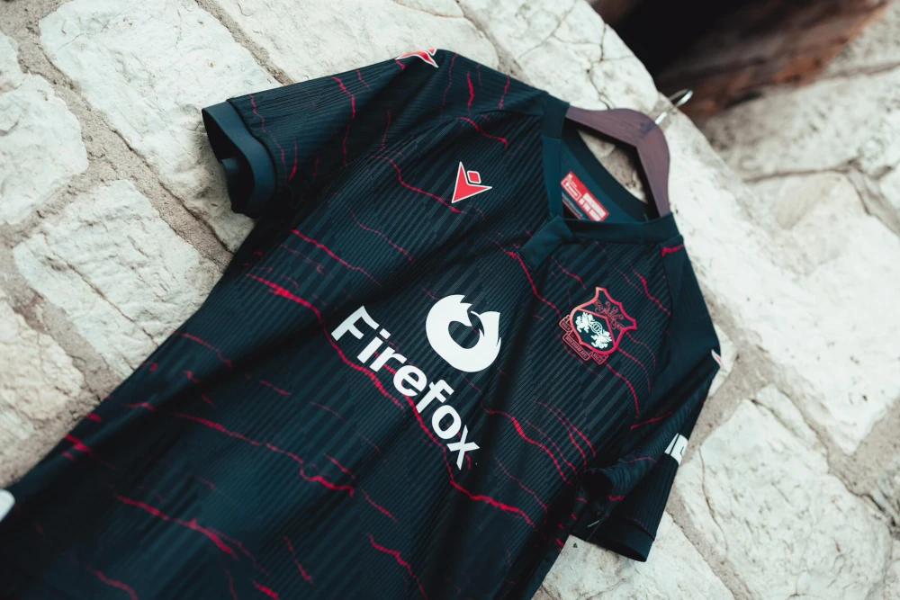 Mozilla จับมือ Wrexham AFC เตรียมนำโลโก้ Firefox ประดับบนเสื้อแข่งฤดูกาล 2026/2027