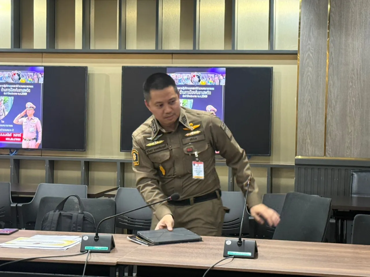 บช.น. คัดเลือก 3 สน. ผลงานดีเด่นด้านปราบปรามยาเสพติด