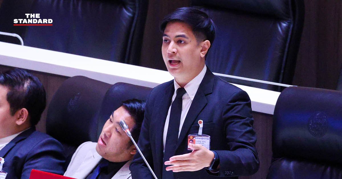พริษฐ์แฉเมกะโปรเจกต์การศึกษา 2.6 หมื่นล้าน พบเครือข่าย 5 บริษัทผูกขาดรับงาน