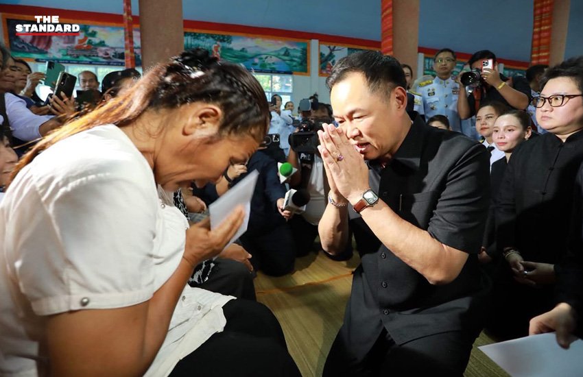 อนุทิน ลงพื้นที่อุบลฯ ร่วมสรงน้ำศพ 7 พระธุดงค์ สั่งเร่งเยียวยาพร้อมรับฟังเสียงค้านเปิดด่าน