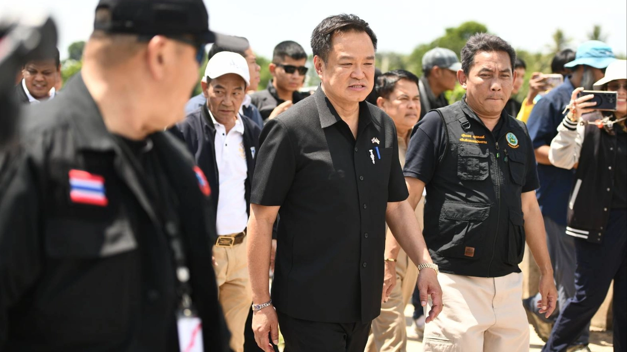 “อนุทิน” แจงเหตุลบโพสต์แชร์ผลงาน “ทักษิณ” ปิดดีลกุ้งไทย-มาเลเซีย ยันเผลอกดเอง