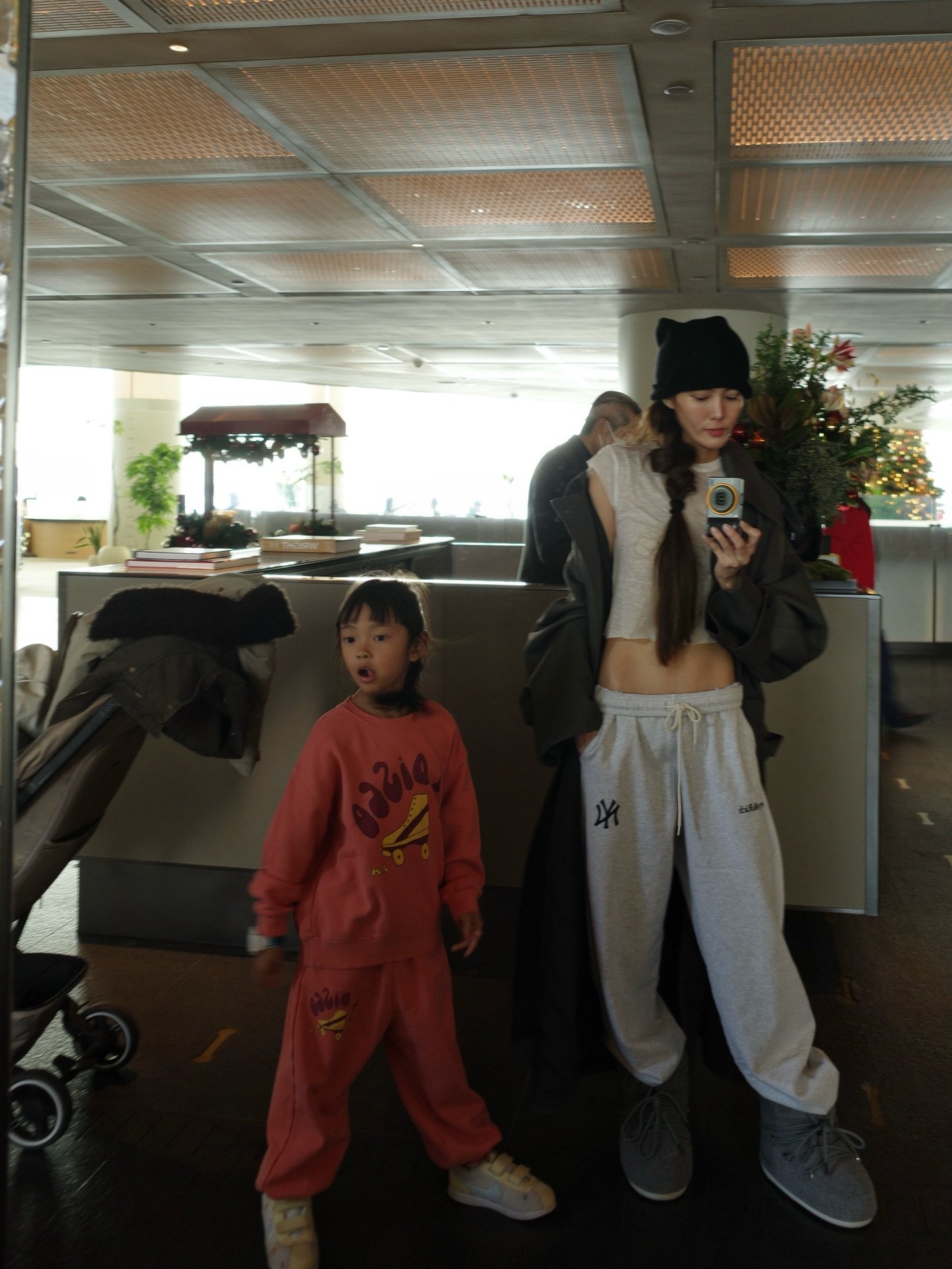 เจนี่-มิกกี้ เผยโมเมนต์อบอุ่น ร่วมเฟรมพาลูกสาวทำกิจกรรมเทนนิส