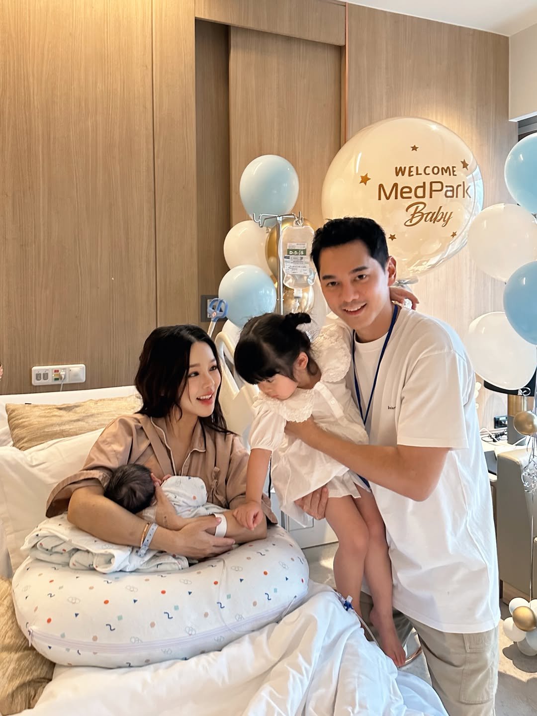 แอร์ ภัณฑิลา คลอดลูกชายคนที่ 2 ตั้งชื่อสุดไพเราะ น้องรชาร์