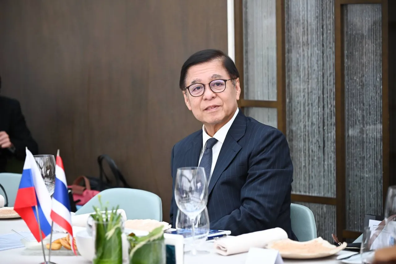 “สีหศักดิ์” เดินหน้าเจรจา FTA ไทย-ยูเรเชีย หวังเปิดประตูการค้าสู่ตลาด 180 ล้านคน