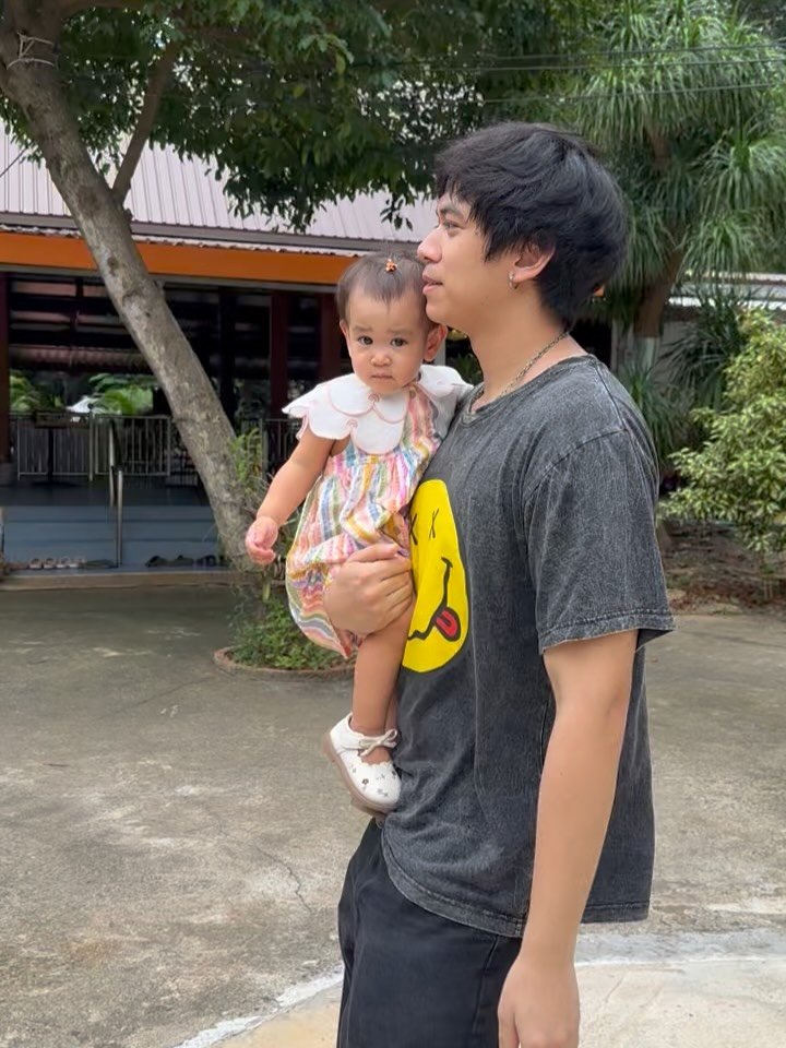 รัชนก แสง-ชูโต ขึ้นแท่นคุณย่าป้ายแดง อวดโมเมนต์อบอุ่นคู่หลานสาว น้องหาดทราย