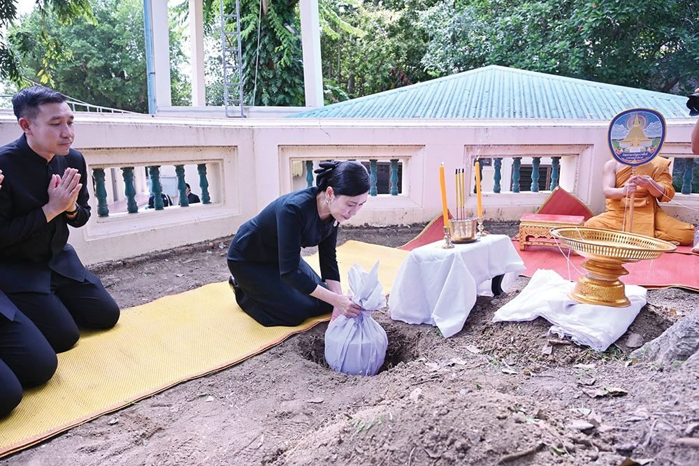 พิธีบรรจุอังคาร 'พระพรหมเวที' อดีตเจ้าอาวาสวัดพระปฐมเจดีย์ราชวรมหาวิหาร