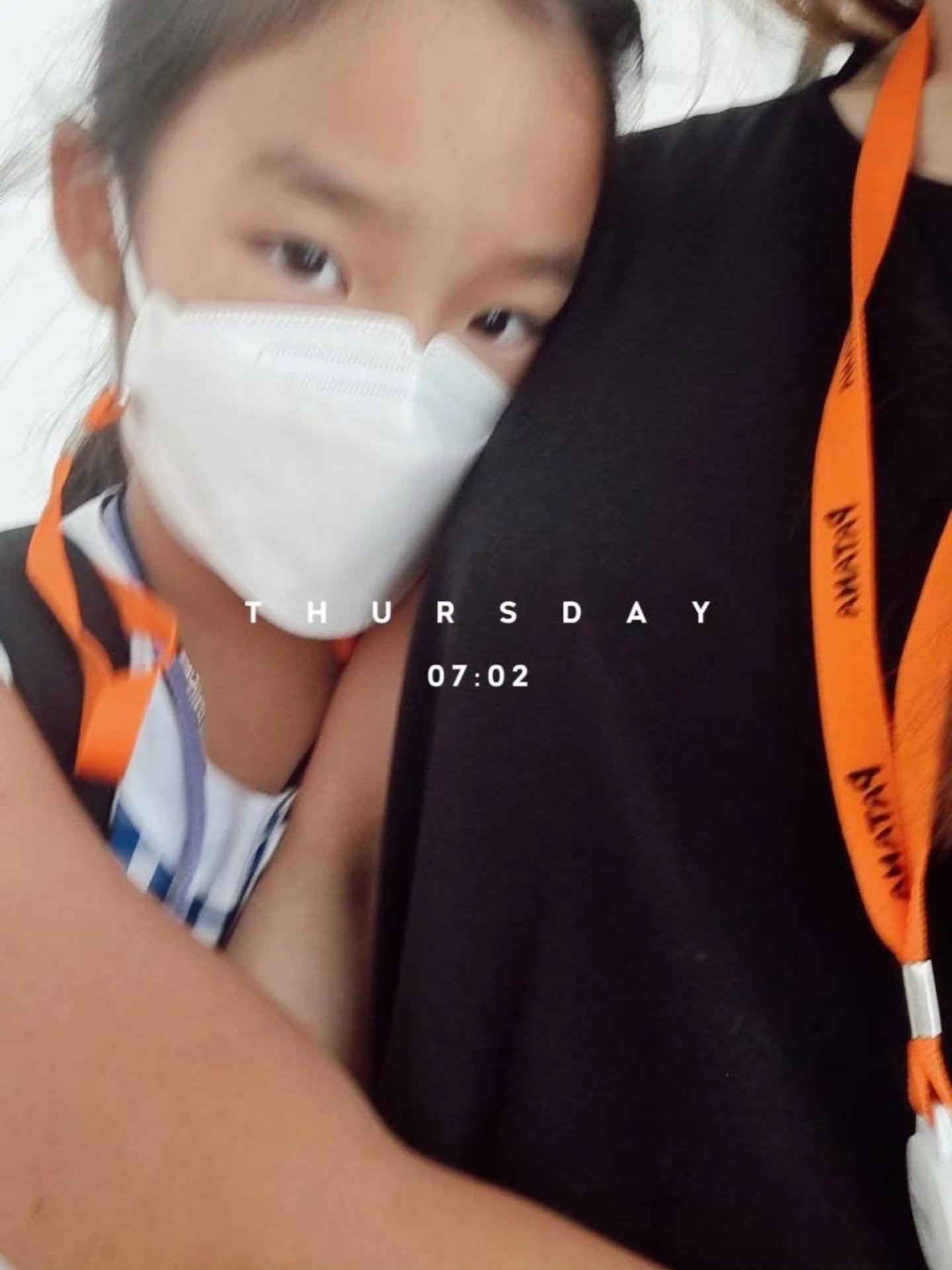 แอฟ ทักษอร โพสต์ภาพเปิดเทอม น้องปีใหม่ ทำแฟนคลับตะลึงความสูงพุ่งพรวด