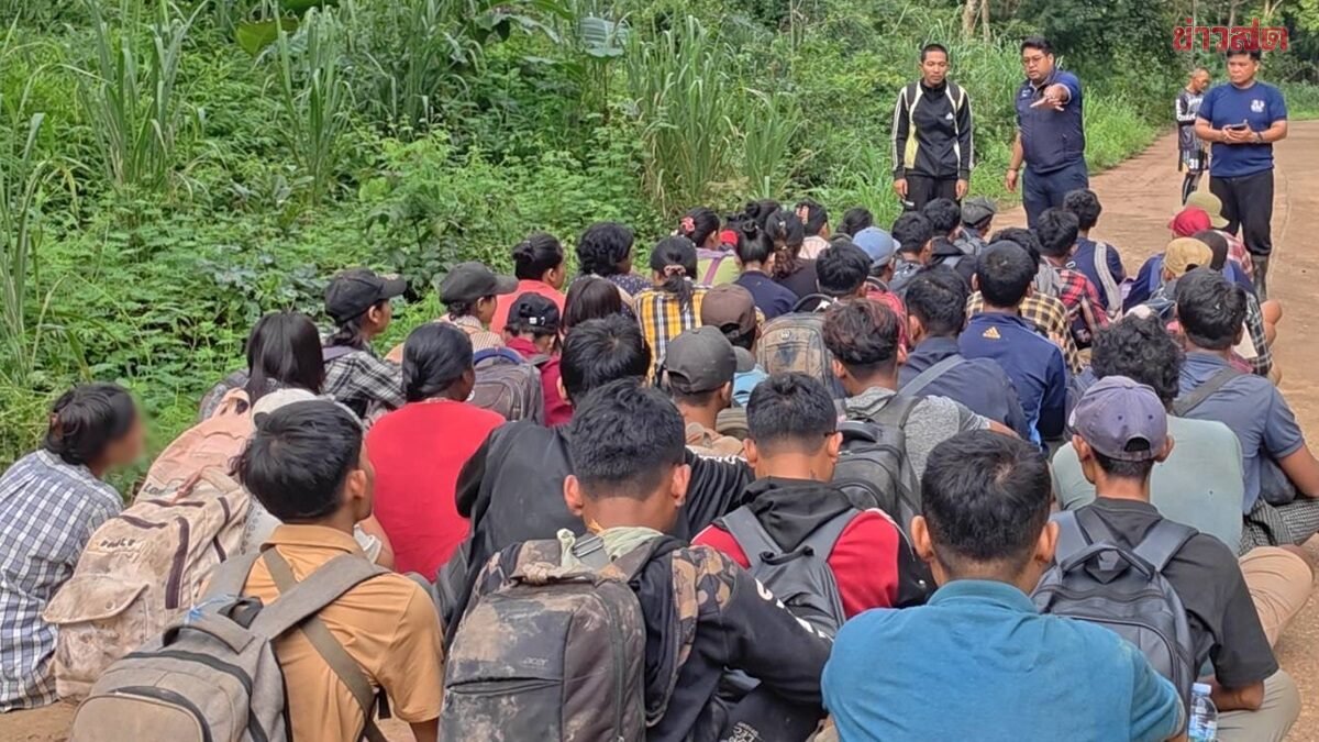 สนธิกำลังปิดล้อมป่าเกริงกระเวีย รวบ 45 แรงงานเมียนมาลักลอบเข้าเมือง