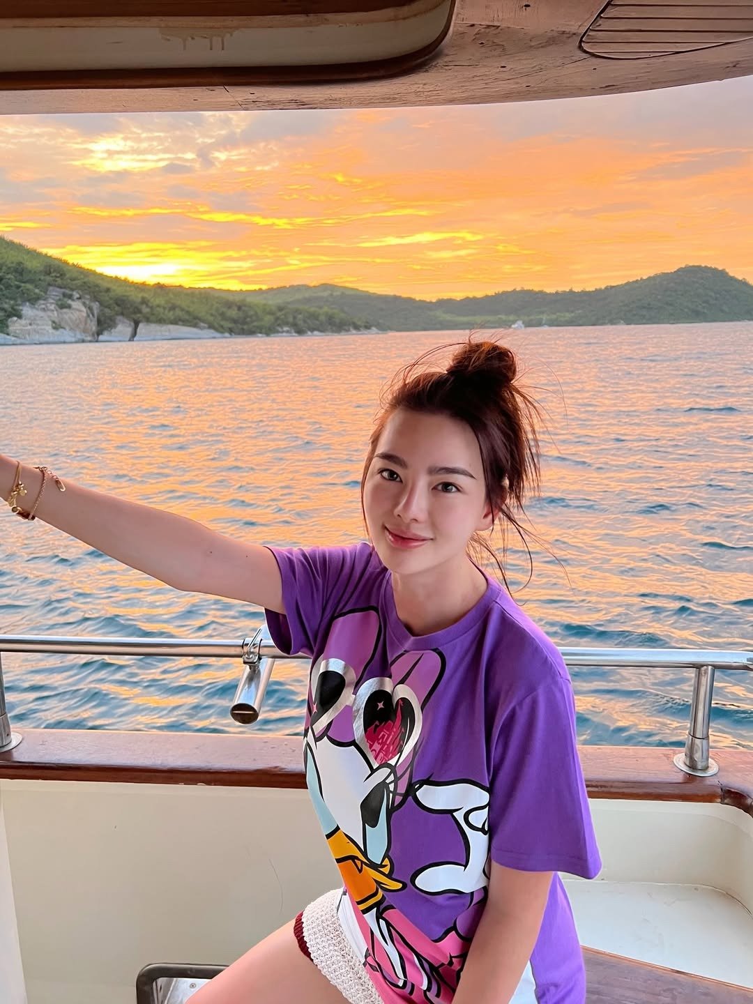 ลือสนั่น! ดิว อริสรา ซุ่มเงียบจดทะเบียนสมรส ไฮโซวู้ดดี้ ลุ้นข่าวดี 3 เด้ง