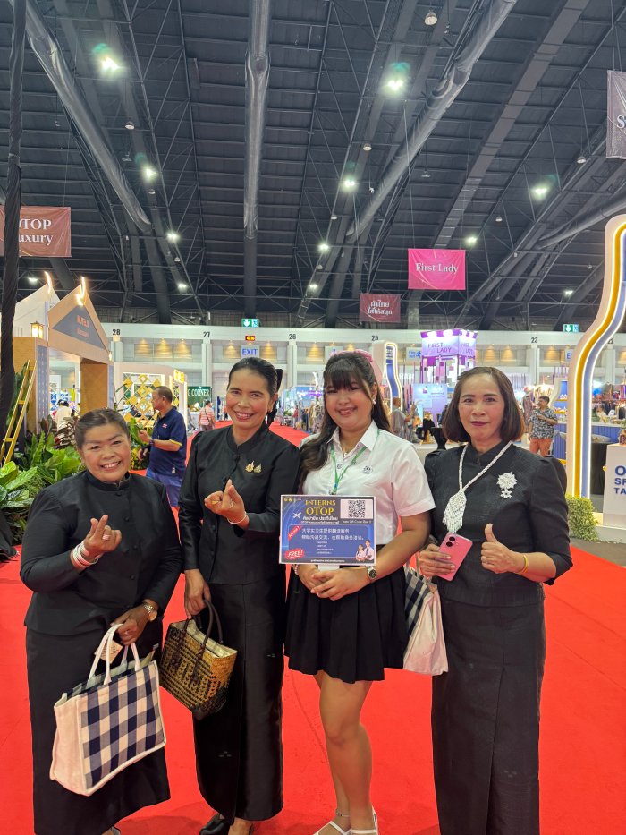 คณะศิลปศาสตร์ DPU บูรณาการการเรียนรู้ ส่งนักศึกษาล่ามอาสาหนุนผู้ประกอบการ OTOP สู่ตลาดโลก