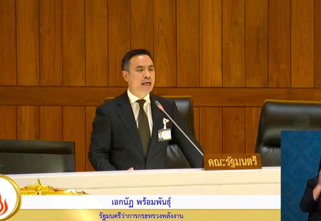เอกนัฏ สั่งลุยตรวจ Data Center ทั่วกรุง พบถังน้ำมันเถื่อนกว่า 1.5 แสนลิตร