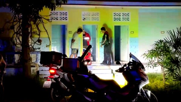 พบทารกแรกเกิดถูกทิ้งในห้องน้ำวัดสมุทรสงคราม เร่งล่าตัวแม่ดำเนินคดี