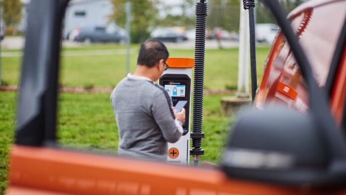 เจาะลึกปัญหา 'คอขวด' สถานีชาร์จ EV ไทย เผยความเชื่อมั่นผู้ใช้ขึ้นอยู่กับความพร้อมใช้งานจริง
