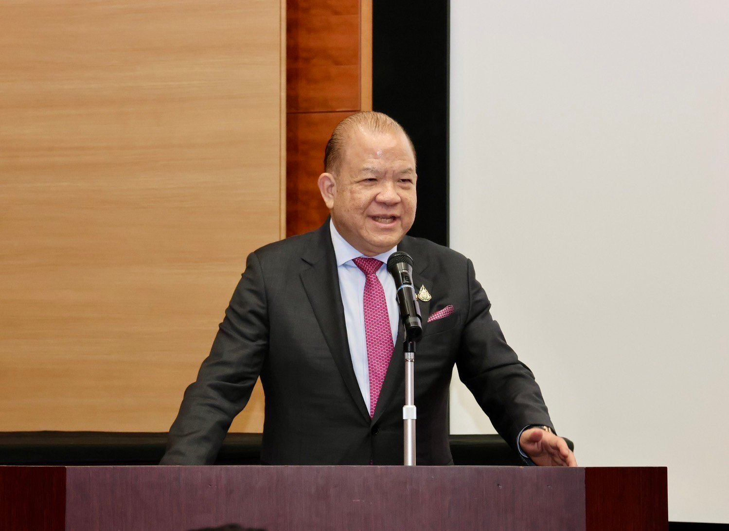 “พิชัย” เตือนไทยเร่งเครื่อง Data Center ชี้กุญแจสำคัญสู่ฐานเศรษฐกิจ AI