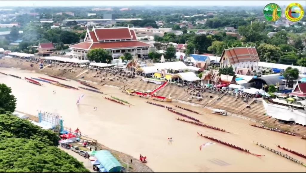 วิจารณ์สนั่น! งานแข่งเรือยาววัดท่าหลวงพิจิตรเงียบเหงา อัฒจันทร์แทบร้าง