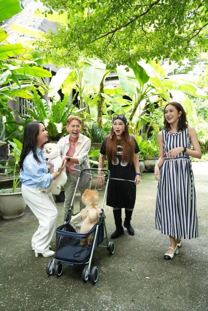 เปิดมุมอบอุ่น 'จิ๊ก เนาวรัตน์' กับความผูกพันสุดซึ้งต่อ 'อั่งเปา-แต๊ะเอีย' สมาชิกสี่ขาที่เป็นดั่งหัวใจ