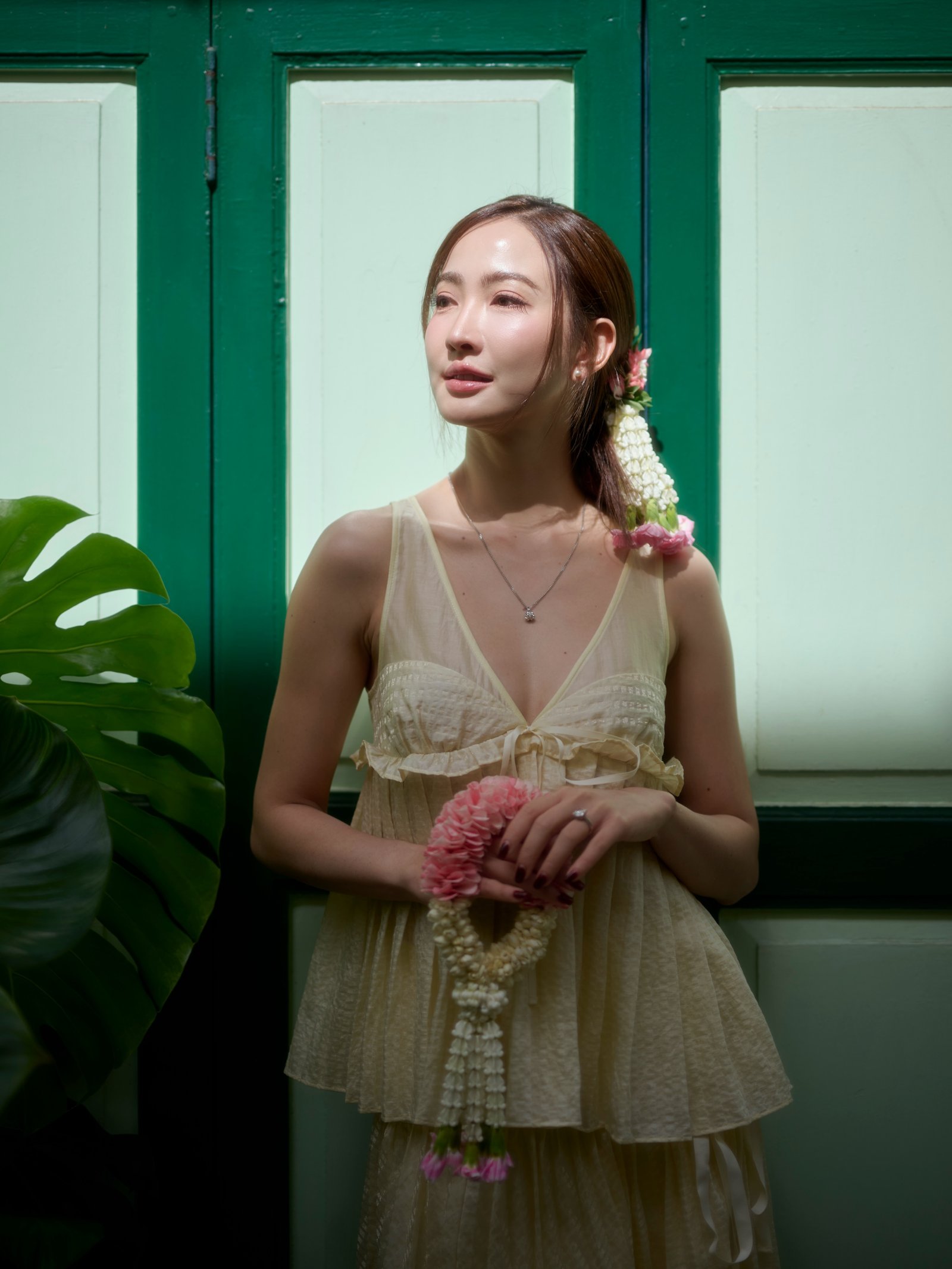 แต้ว ณฐพร สวยหวานออร่าจับ แฟนคลับลุ้นข่าวดีทายาทตระกูลพรประภา