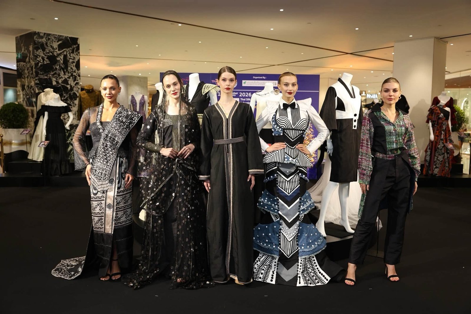 ททท. ผนึกสมาคมส่งเสริมผ้าไหมฯ เปิดตัวนิทรรศการ Amazing Thailand Global Thai Silk Exhibition