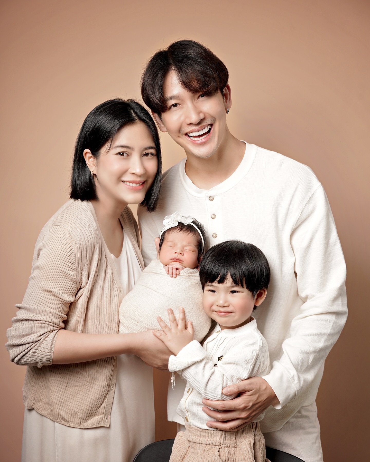 เส้นทางชีวิต พุฒ พุฒิชัย จากเด็กสวนสู่พระเอกและพิธีกรแถวหน้าของวงการ