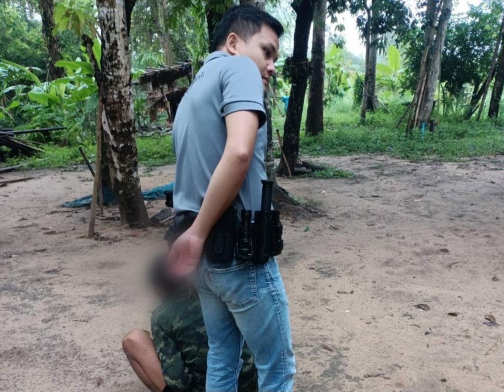 ตำรวจทางหลวงบุกป่าลึก รวบ 'ฤาษี' เอเยนต์ยานรก เปิดสำนักมั่วสุมเสพยา