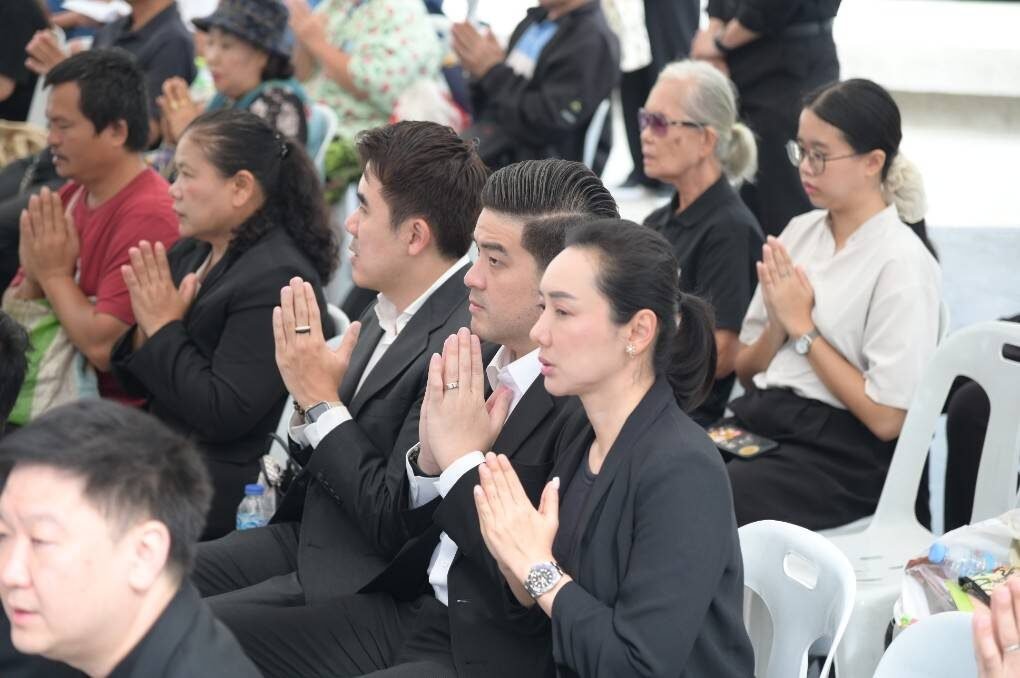 รัฐบาล-ฝ่ายค้าน ร่วมรำลึก 53 ปี 14 ตุลา ย้ำประชาธิปไตยคือพื้นที่ของความเห็นต่าง